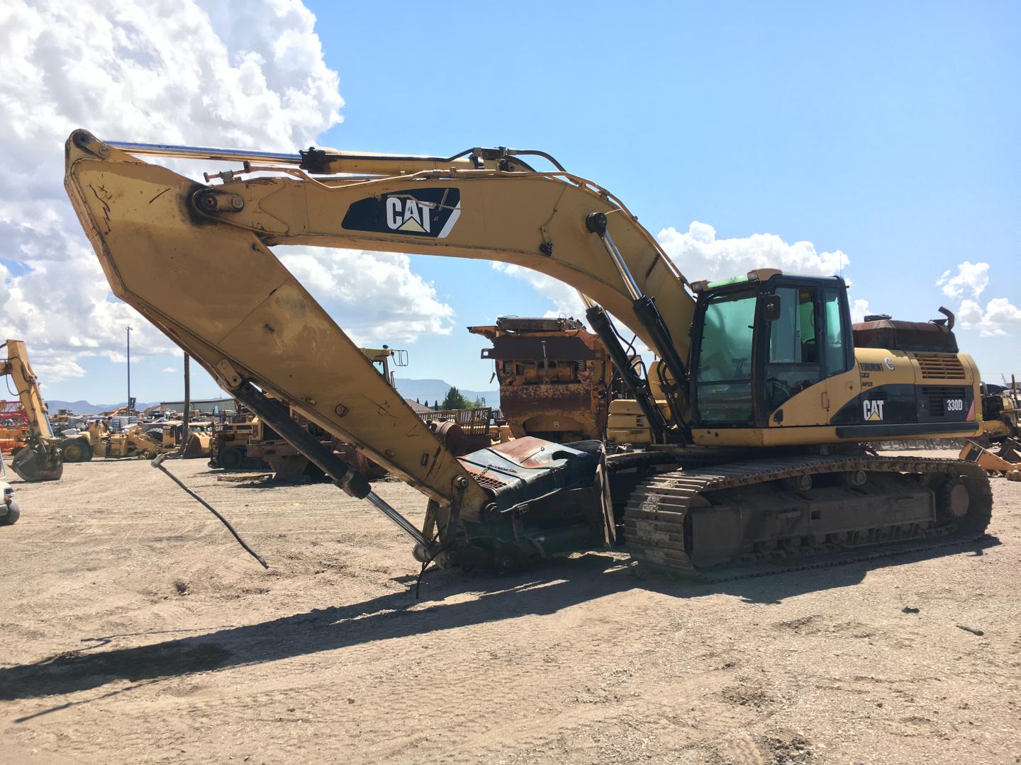 ./imagenes/INVOICE/2019/16826/EXCAVADORA CAT 330D (36).JPG